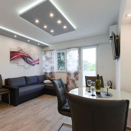 Reza Luxury Apartment ซาดาร์ ภายนอก รูปภาพ