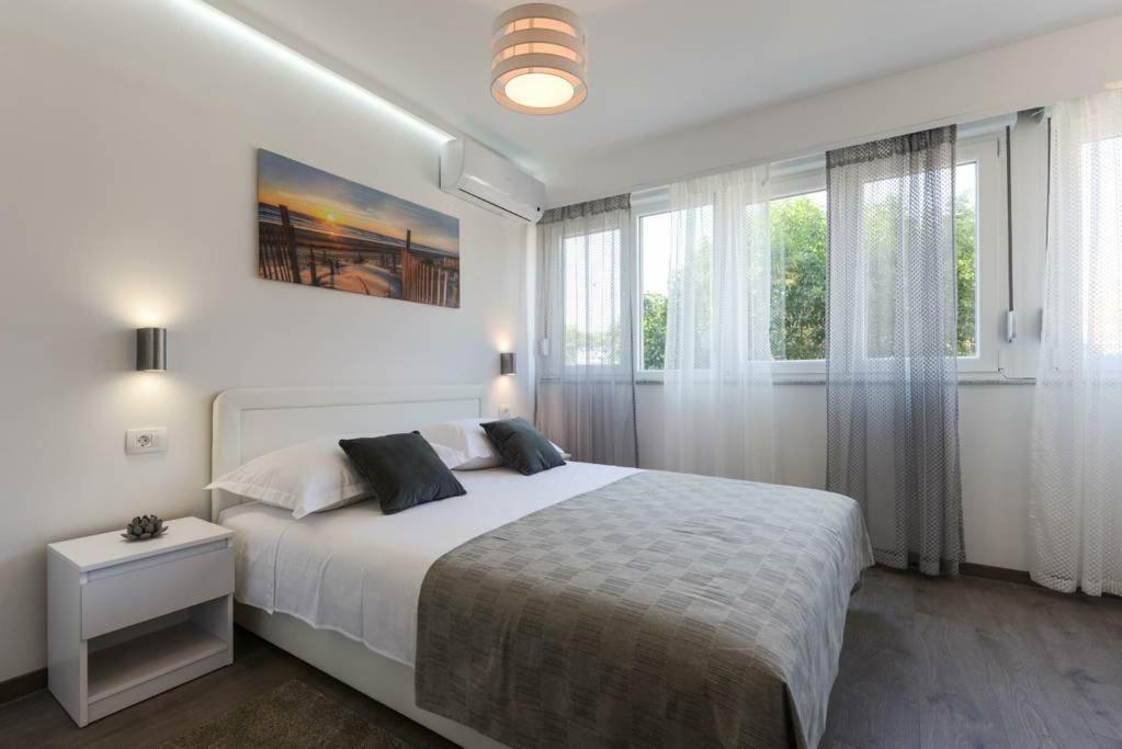 Reza Luxury Apartment ซาดาร์ ภายนอก รูปภาพ