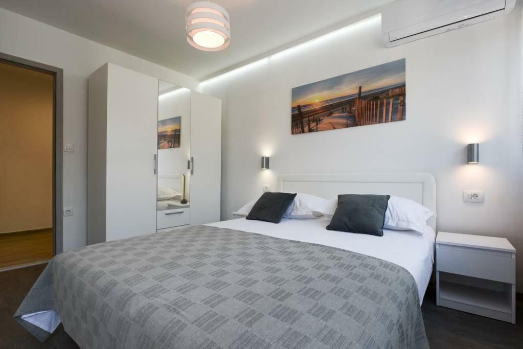 Reza Luxury Apartment ซาดาร์ ภายนอก รูปภาพ